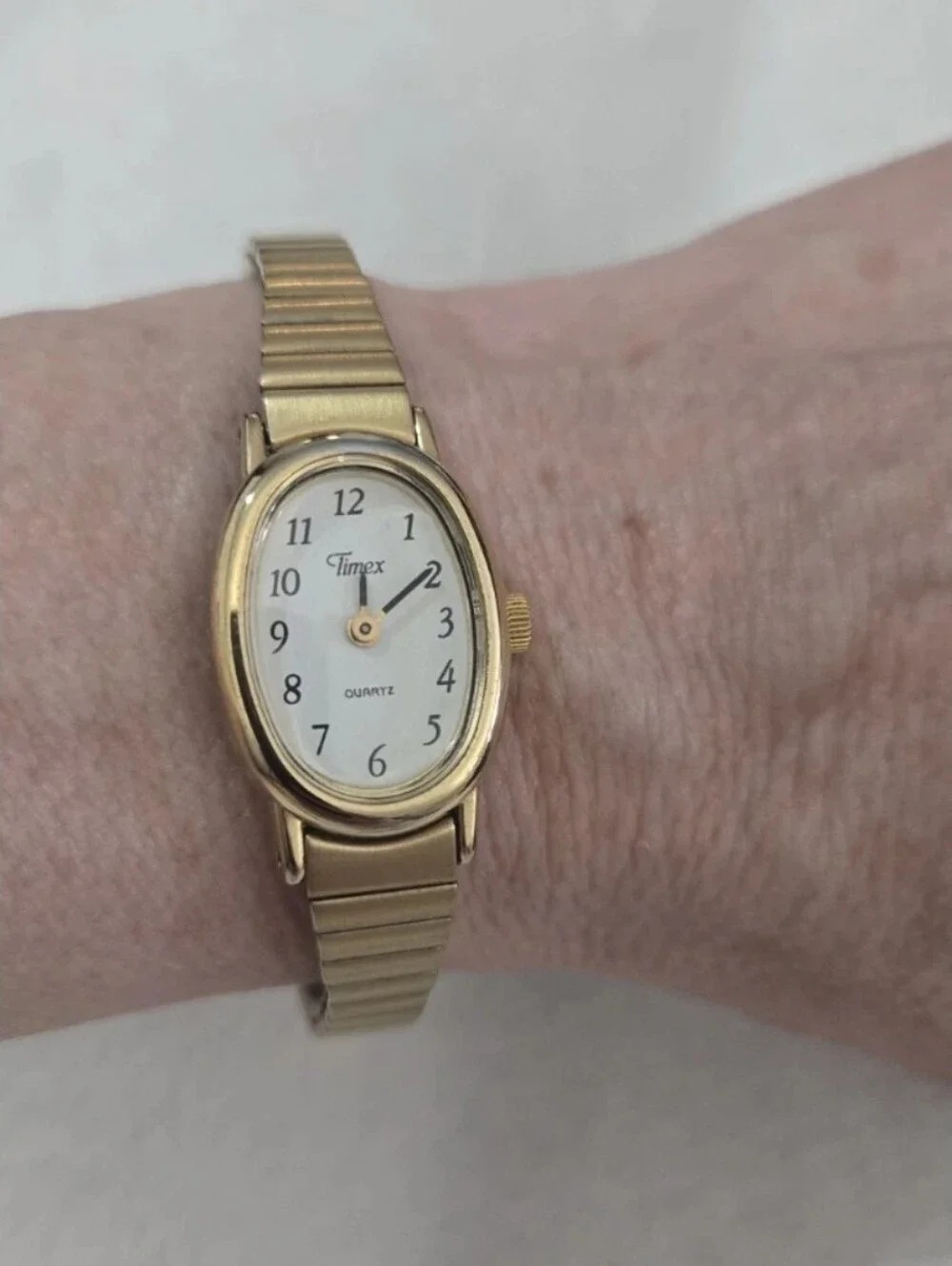 Women's Ladies Timex Quartz Stretch Band Gold Tone Watch